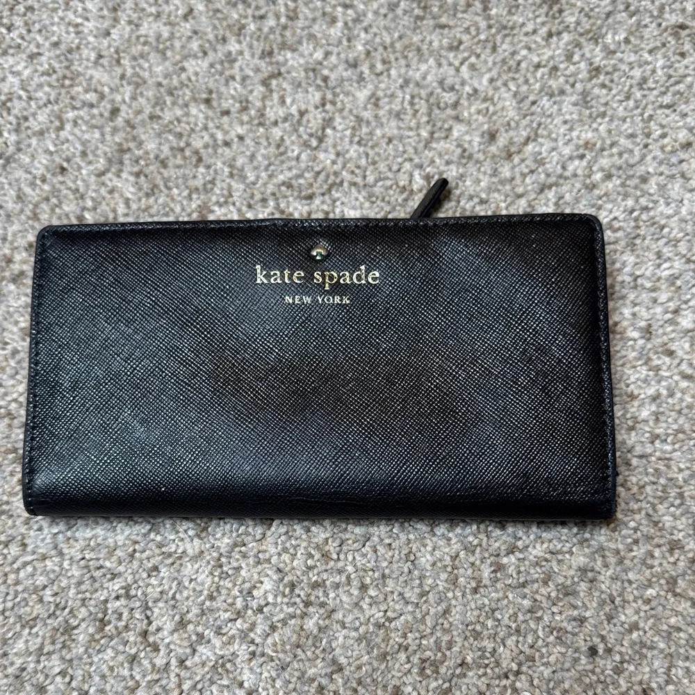 Kate Spade Staci Large Slim Bifold Wallet Black Saffiano Leather
